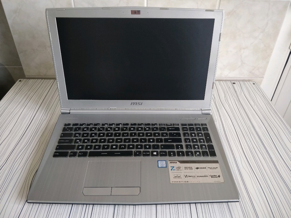 MSI prestige gaming oyuncu laptop SSD ve HDD var - 15