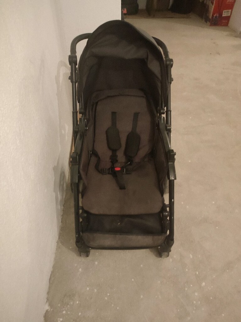 Siyah Bebek Arabası - 2