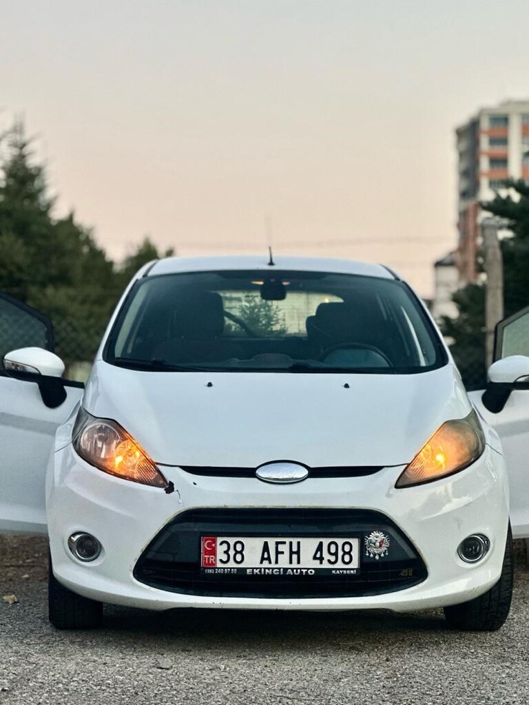 FORD FİESTA - 15