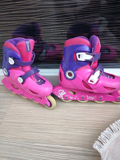 Pembe kız çocuk paten