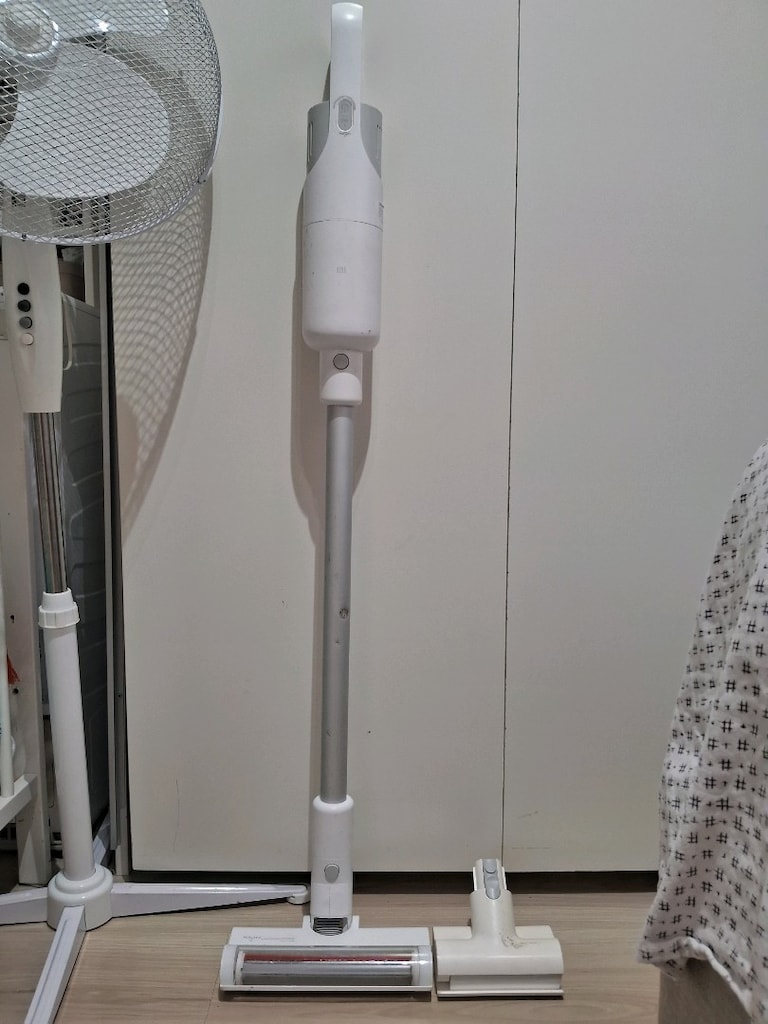 XİAOMİ ŞARJLI DİKEY SÜPÜRGE - 2