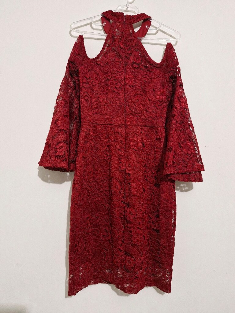 bordo diz hizasında elbise - 3
