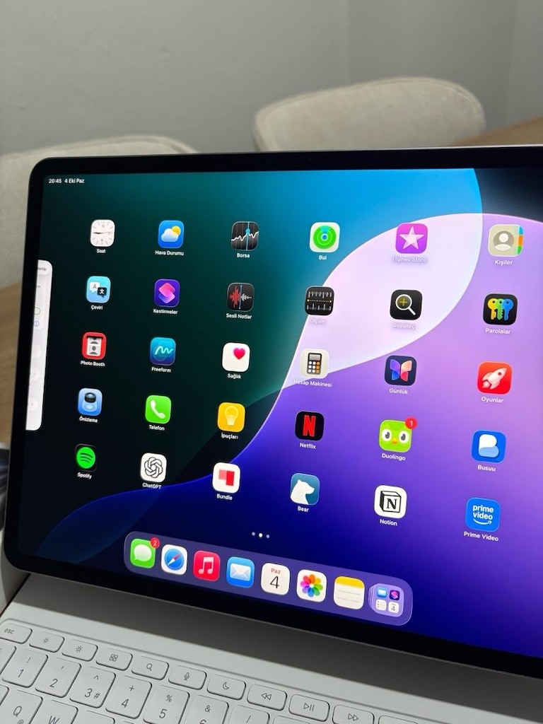 iPad Air m3 13 Inç & Magic Keyboard - 6
