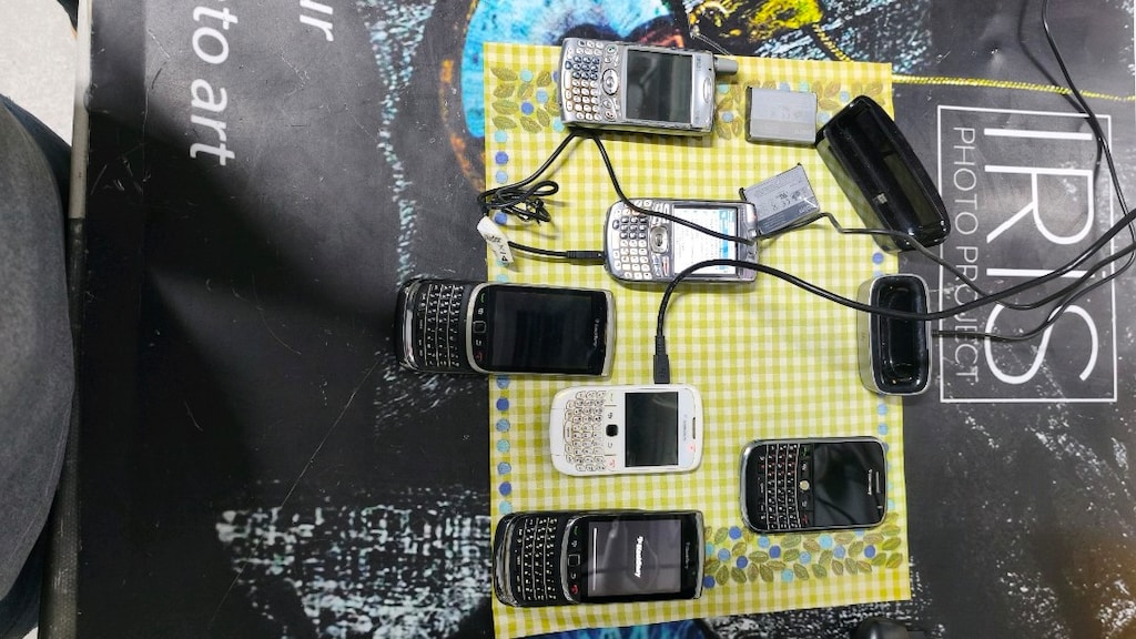Koleksiyonluk BlackBerry & Palm Seti - Ekranlar Aktif / Şarjlı - 14