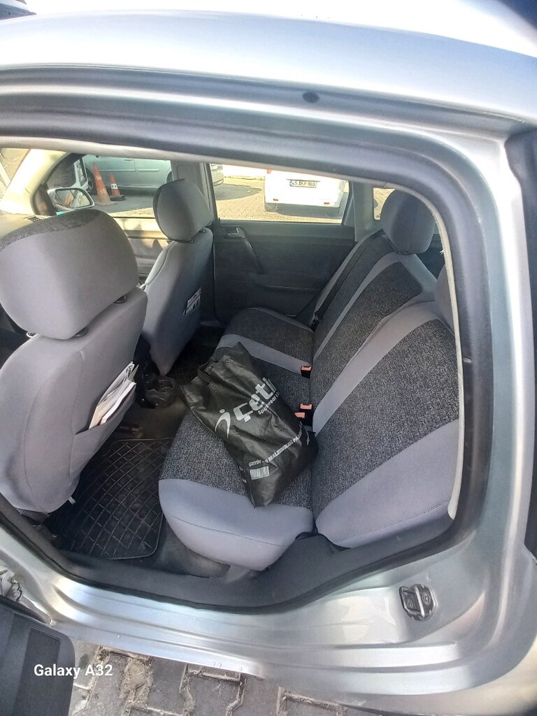Wolksvagen Polo 1.4 16 valf - 12