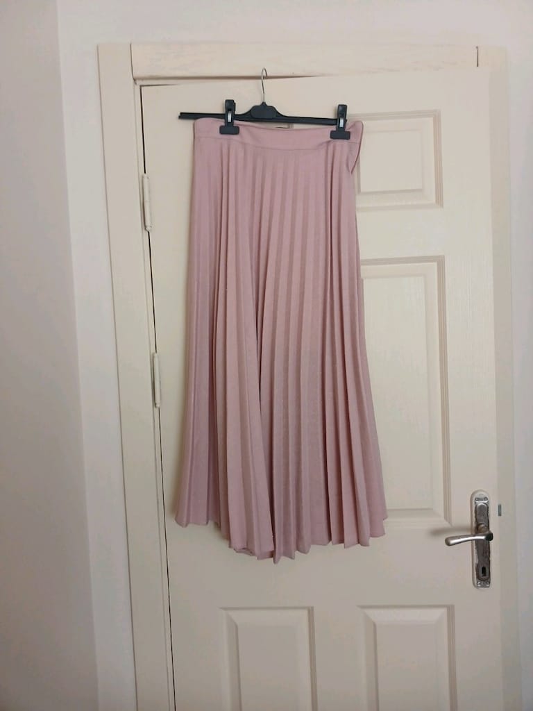 Pudrapileli midi etek