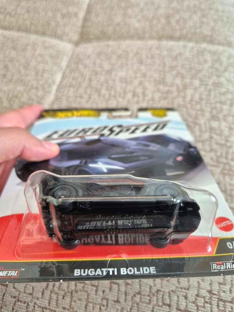 Hot Wheels Chase Ferrari 499p ve Bugatti Bolide fiyatlar açıklamada - 9