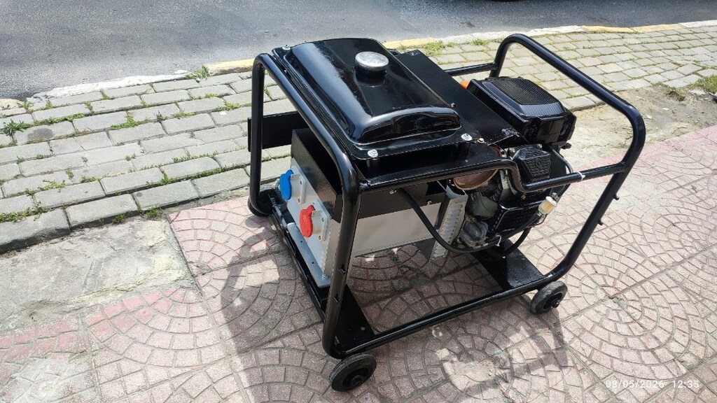 16KVA BENZİNLİ TRİFAZE JENERATÖR MOTOR ÇİFT SİLİNDİR - 6