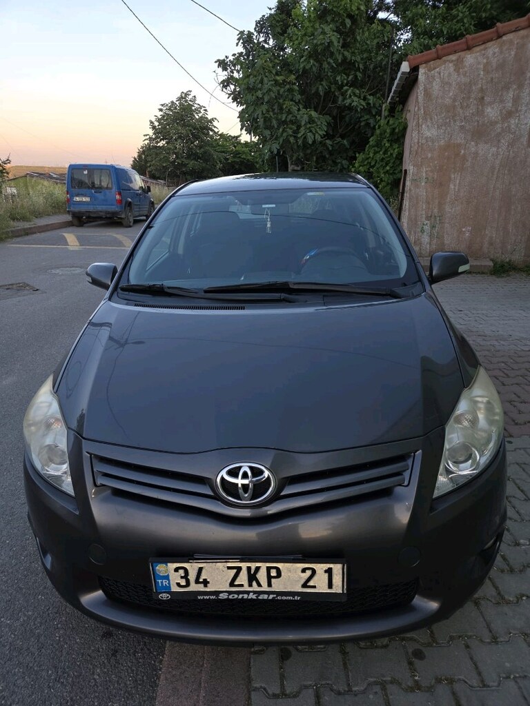 2011 Toyota Auris 1.4 D-4D Comfort Extra - 3