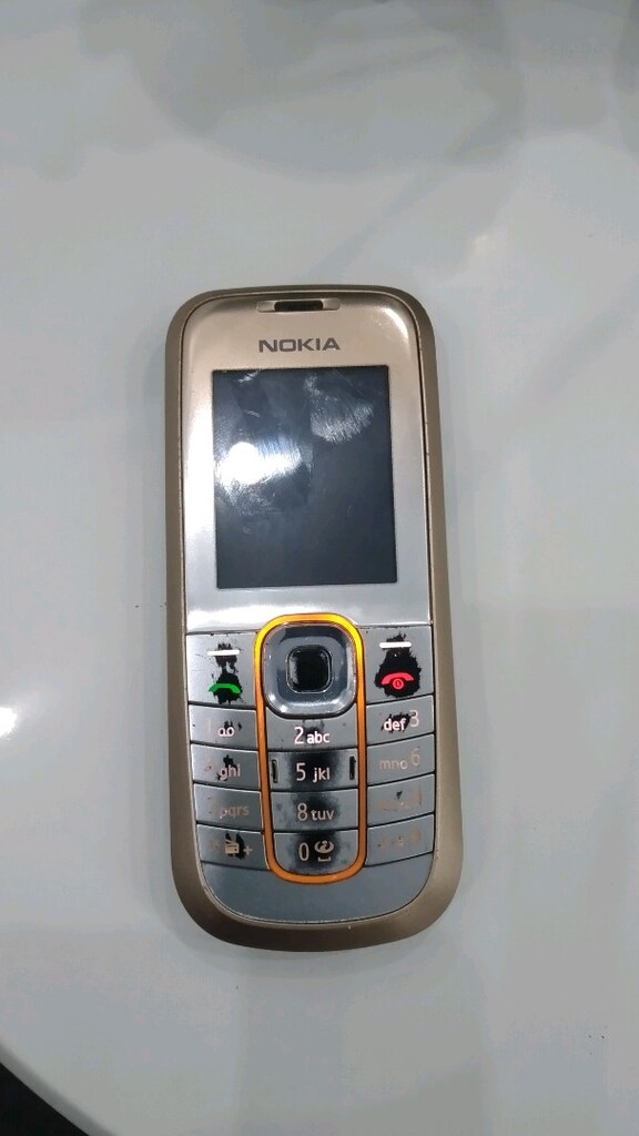 Nokia 2600 c - 2 ekran bozuk açılmıyor - 2