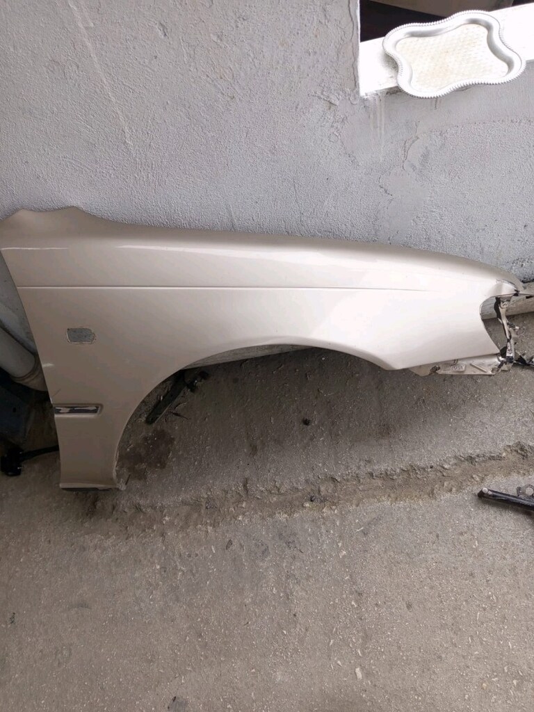 satılık efsane toyota corolla sağ çamurluk