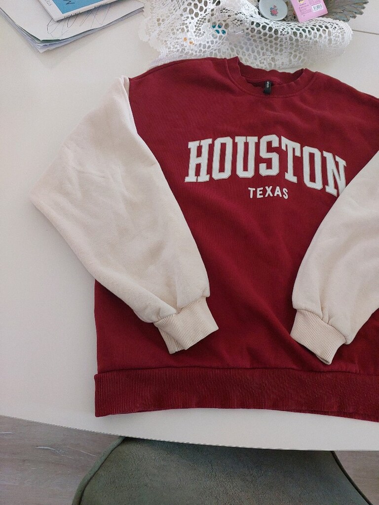 sweatshirt - 3