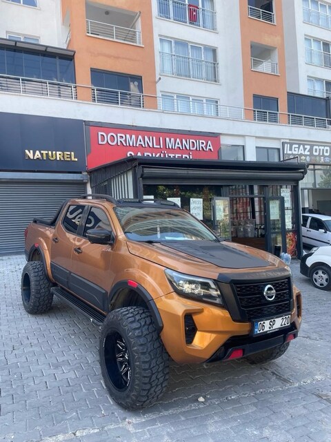 Nissan NAVARA