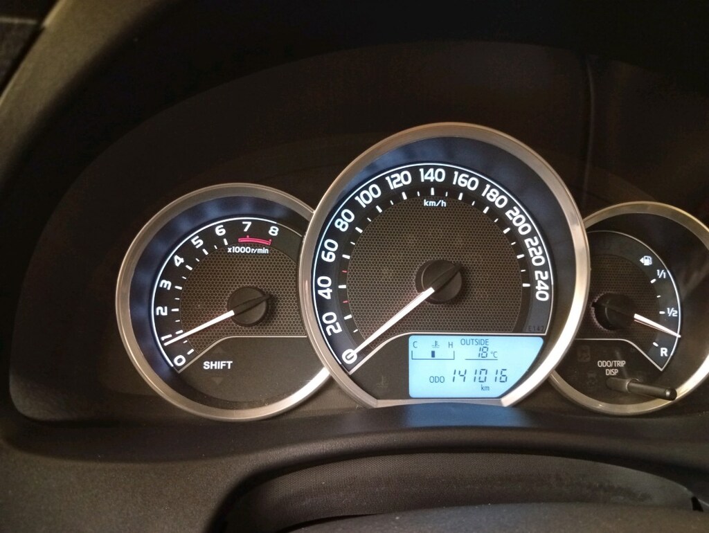 Toyota Auris 1.6 - 8