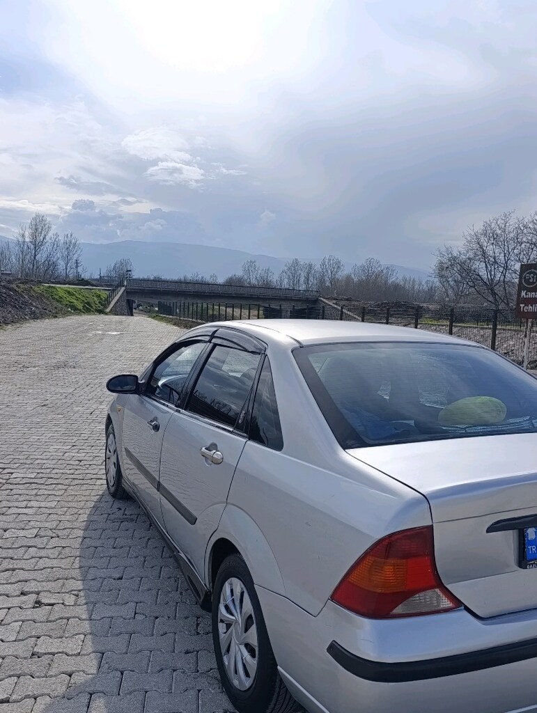 Ford focus 1 - 6
