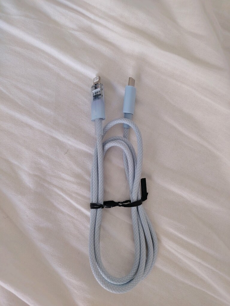 Baseus kaliteli akıllı ısınma koruma çipli apple kablo 1m ve sorunsuz. - 2