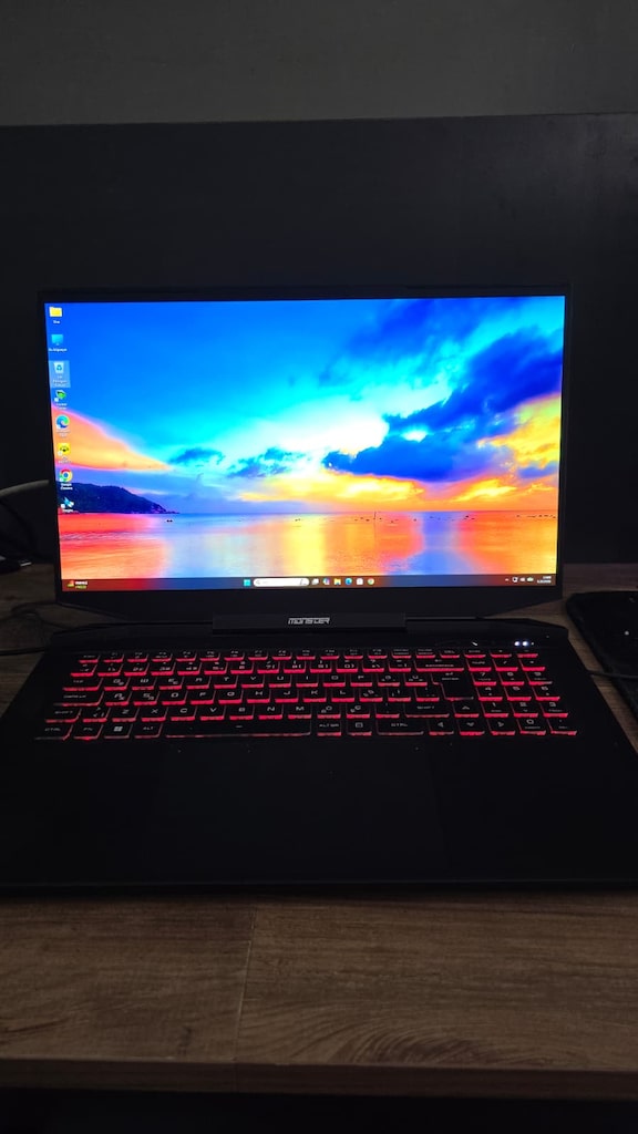 MONSTER ABRA A7 V14.2 17,,3 EKRANLI 3050Tİ LAPTOP - 3