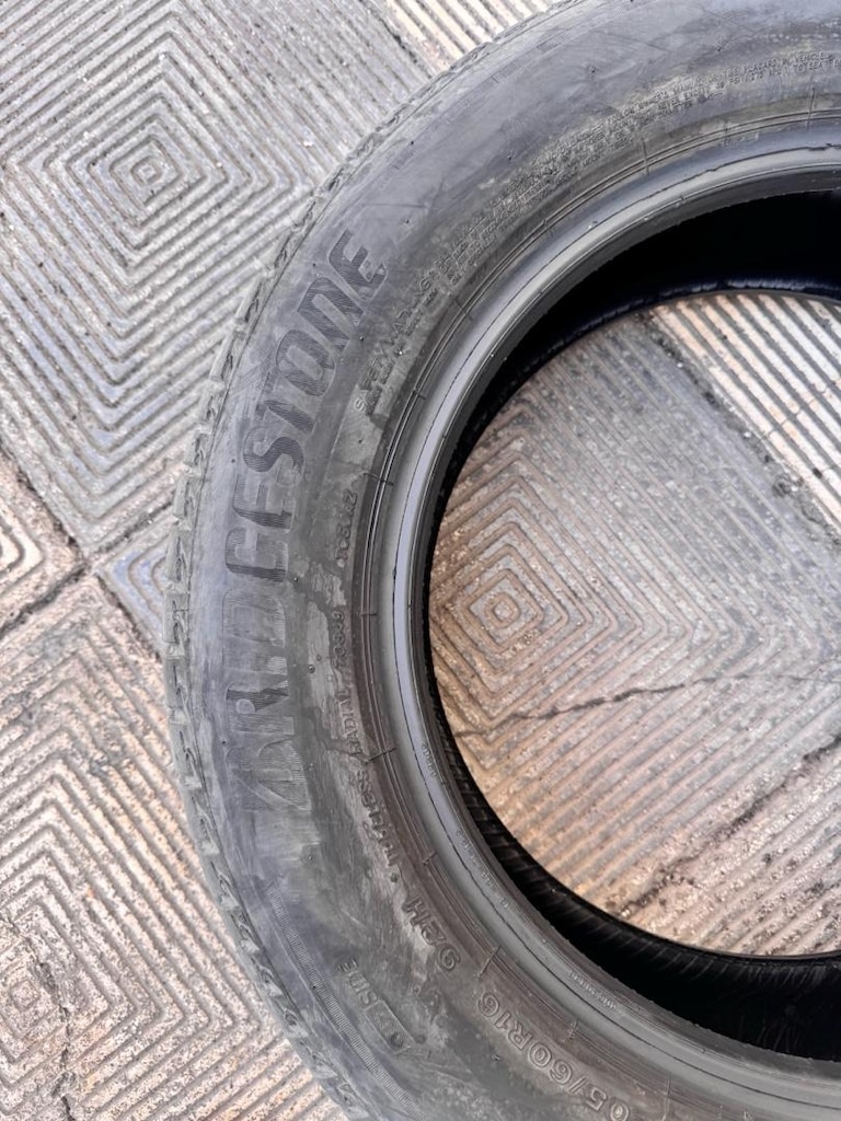 205/60/16 Bridgestone 2 adet - 4
