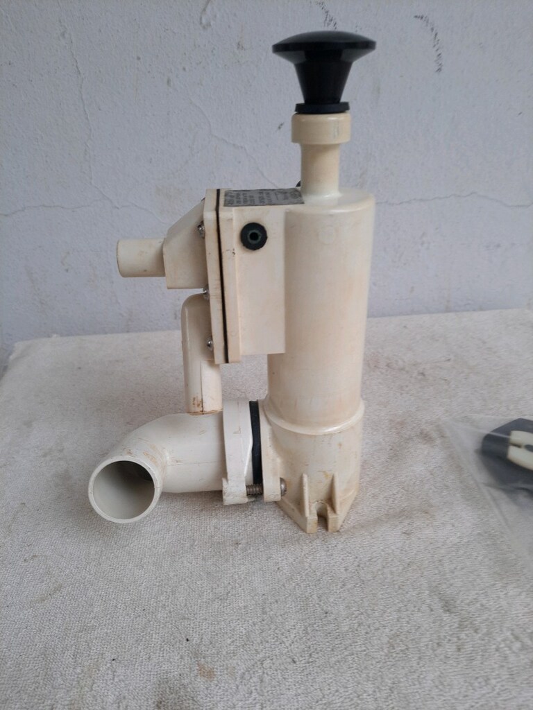 TEKNE TUVALET POMPASI GROCO ESKİLERDEN - 5