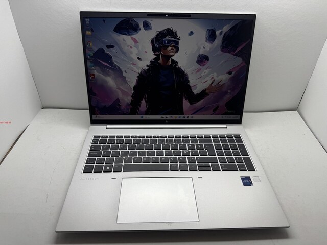 HP ELİTBOOK İ5 13. NESİL 16 GB RAM 256 NVME
