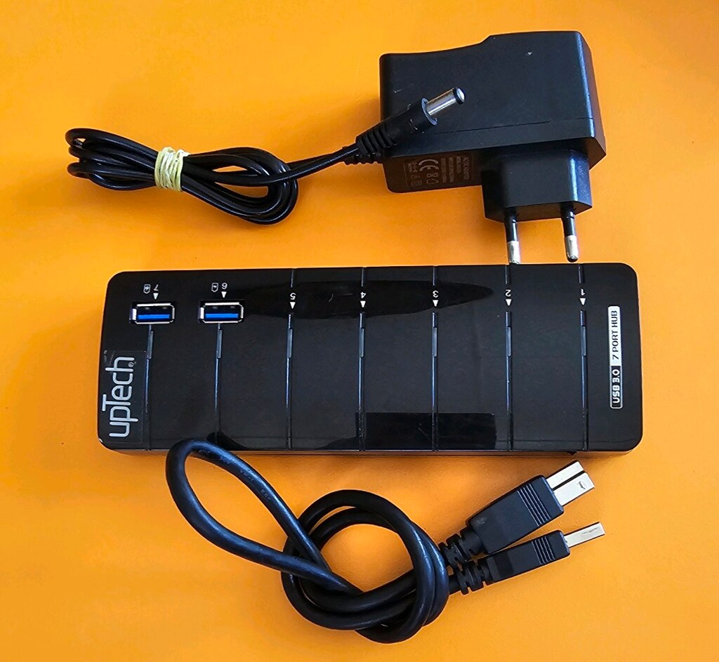 UPTECH USB 3.0 7 PORT USB ÇOKLAYICI - 2