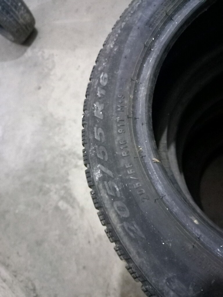 3 adet 205/55 R 16 91 T M+S PİRELLİ,2 ADET Petlas KIŞ LASTİĞİ 5 ADET - 3