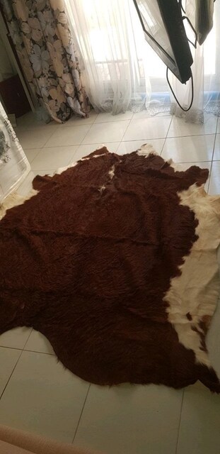 IKEA'dan KOLDBY sığır derisi halısı (402.229.33)