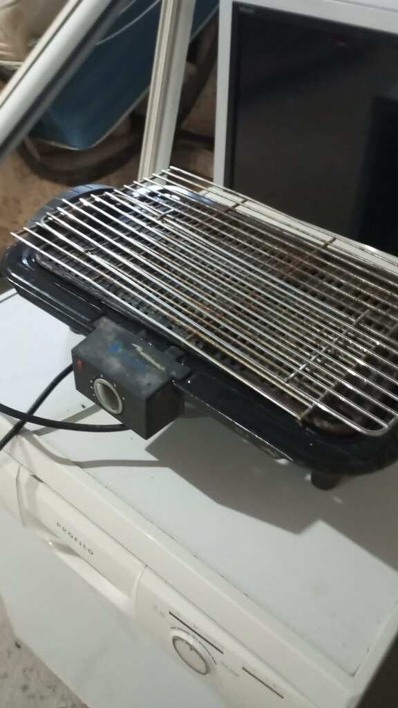 AURA MARKA ELEKTRİKLİ IZGARA MANGAL ALETİ PAZARLIKSIZ 1000 TL - 4