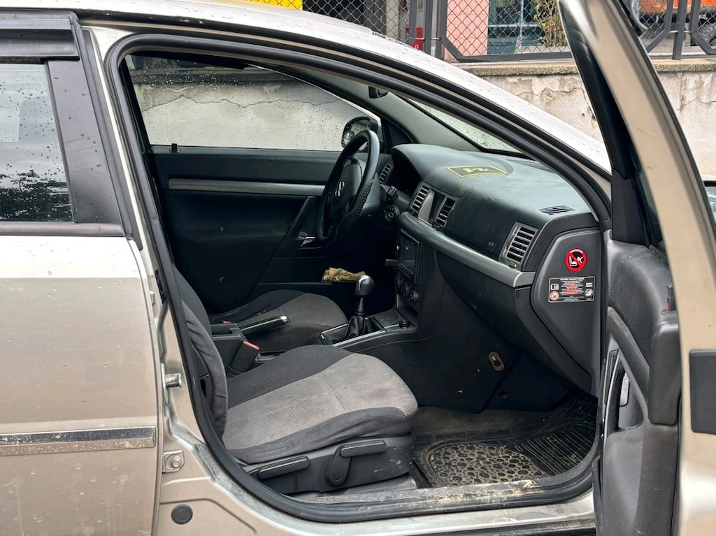 SATILIK TAKASLI ÇOK TEMİZ VECTRA - 7