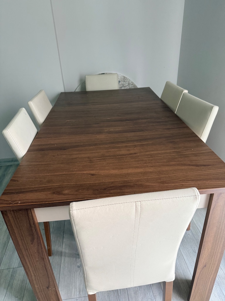 Masa ve 6 lı koltuk takımı, sağlam, kullanışlı - 2