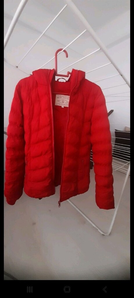mont kırmızı