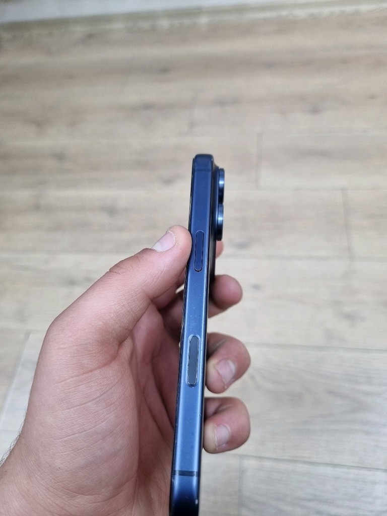 İPhone 17 pro 256 Gb PİL 92 KULANİMA AÇİK - 3
