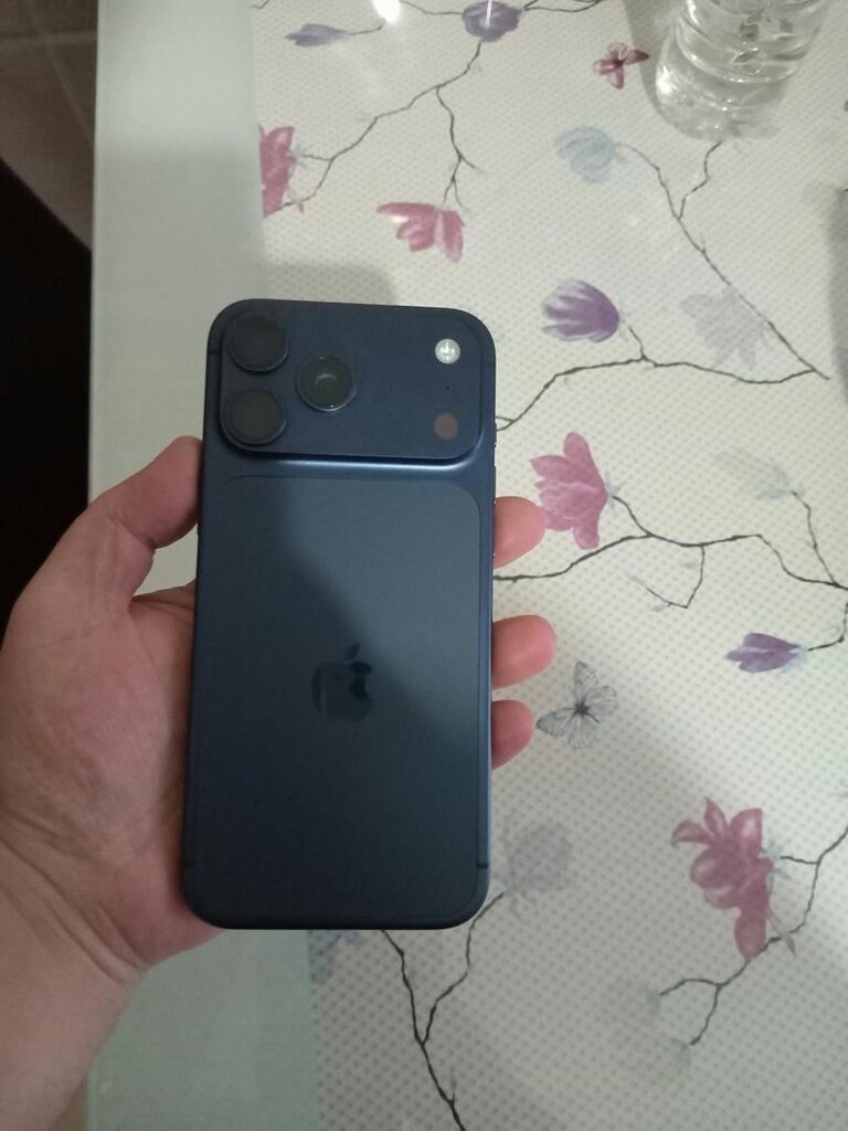 iPhone 17 Pro Max - 6