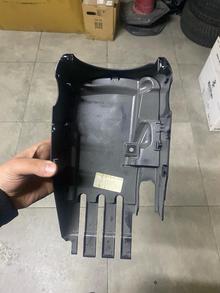 8V0953512P4PK DİREKSİYON ALT KAPLAMASI - 2