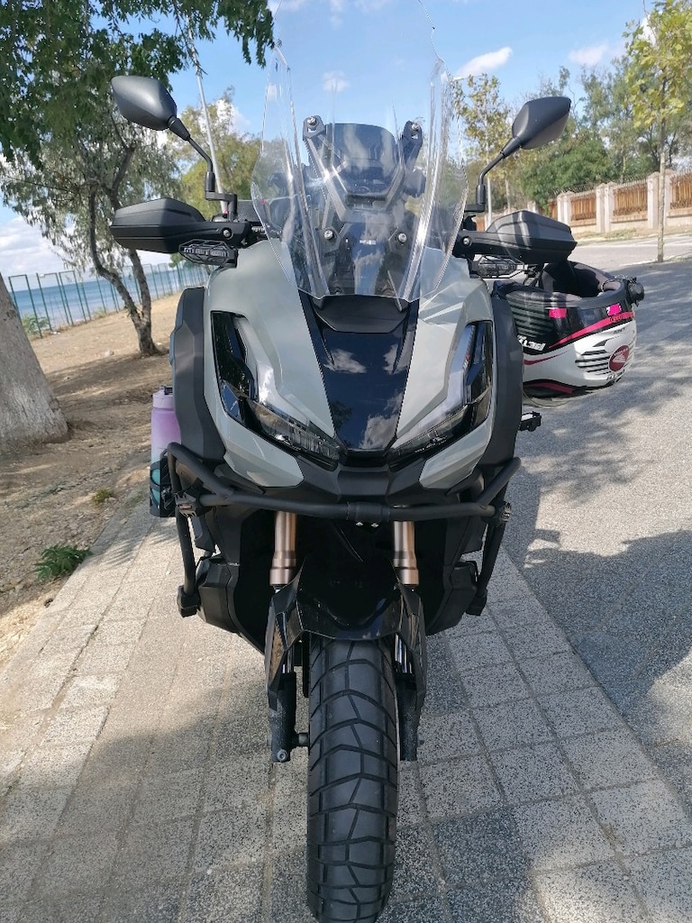Honda Adv 350 - 4