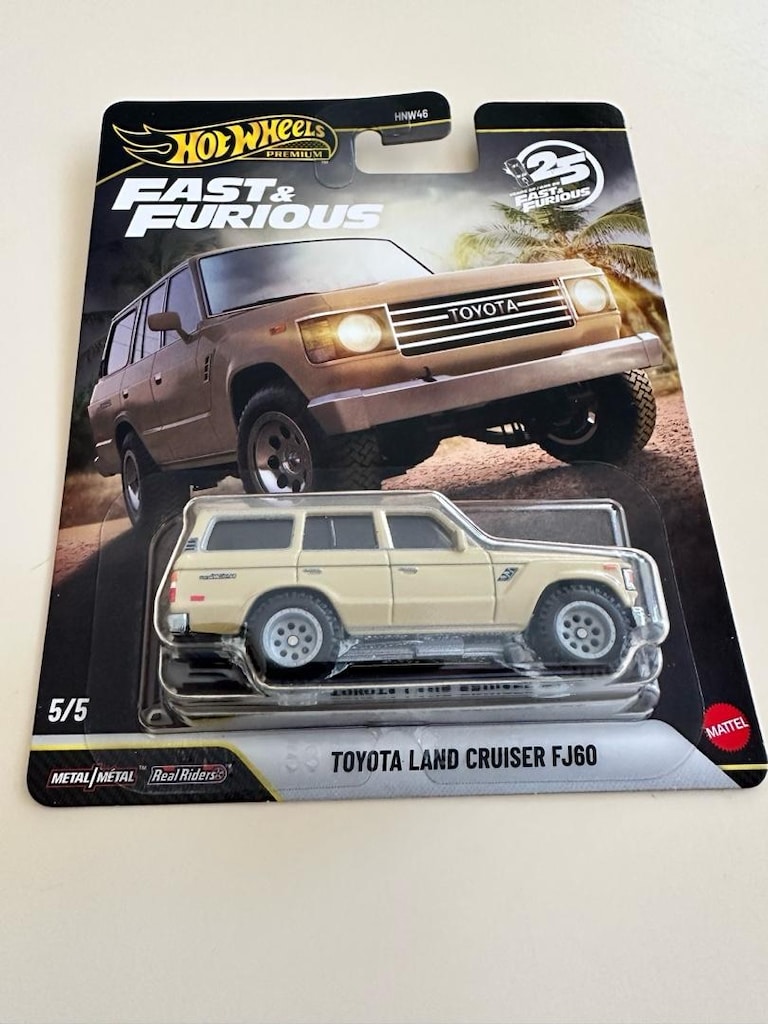 Hot wheels Premium Toyota Land Cruiser FJ60 - 5