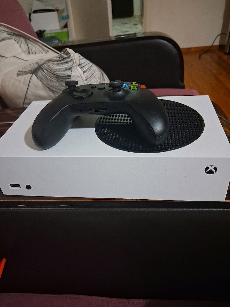XBOX Series S - 7