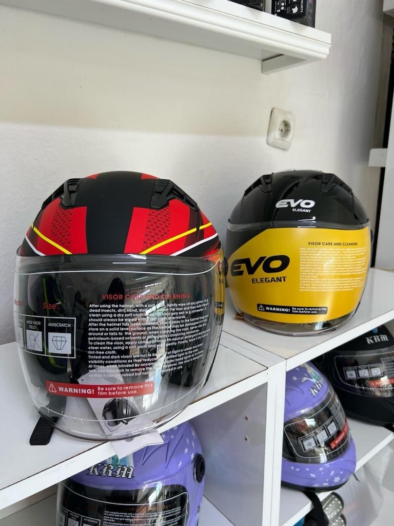 yarım kask Güneş vizörlü - 3