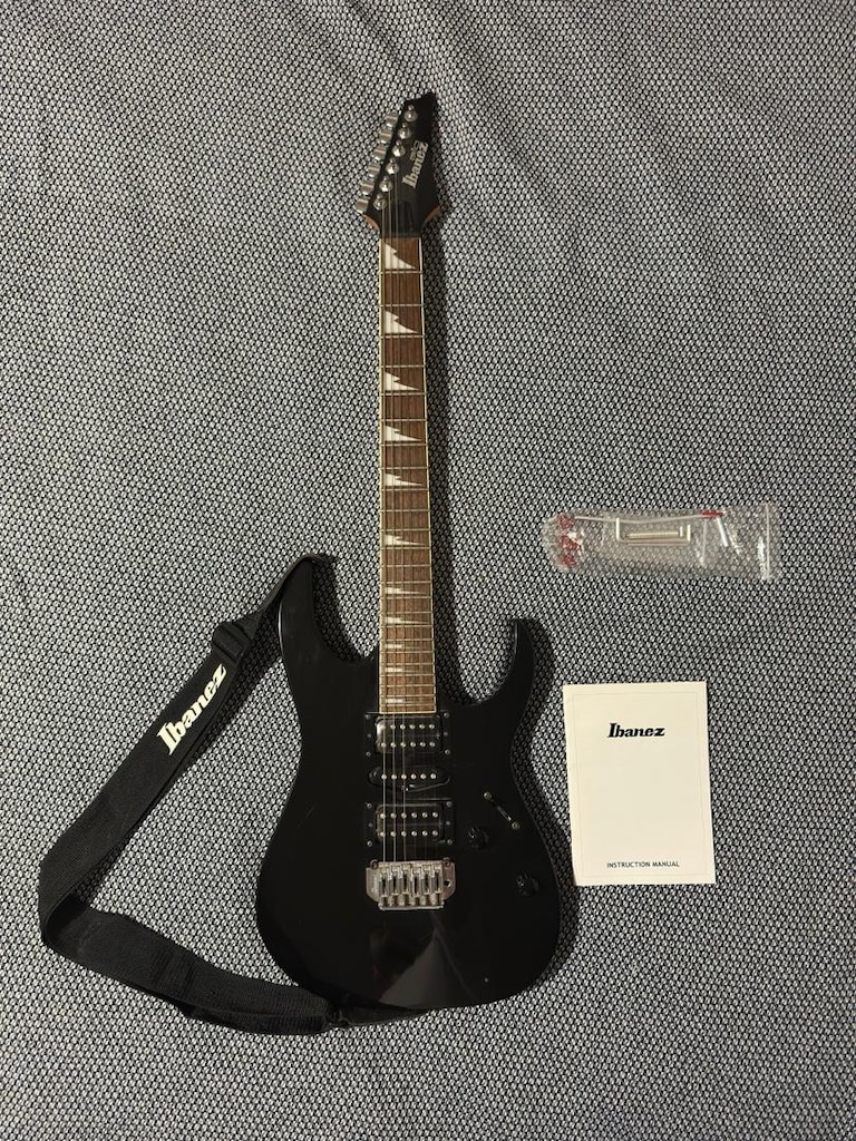 Sıfır kondisyonda Siyah Ibanez Gio GRG170Dx Elektro Gitar+Ibanez Amfi - 2