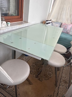 Açılır Temperli Cam Yemek Masası + 4 Sandalye