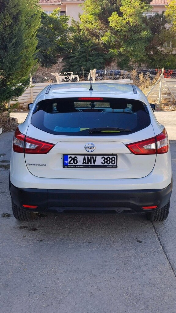 Nissan Qashqai - 2