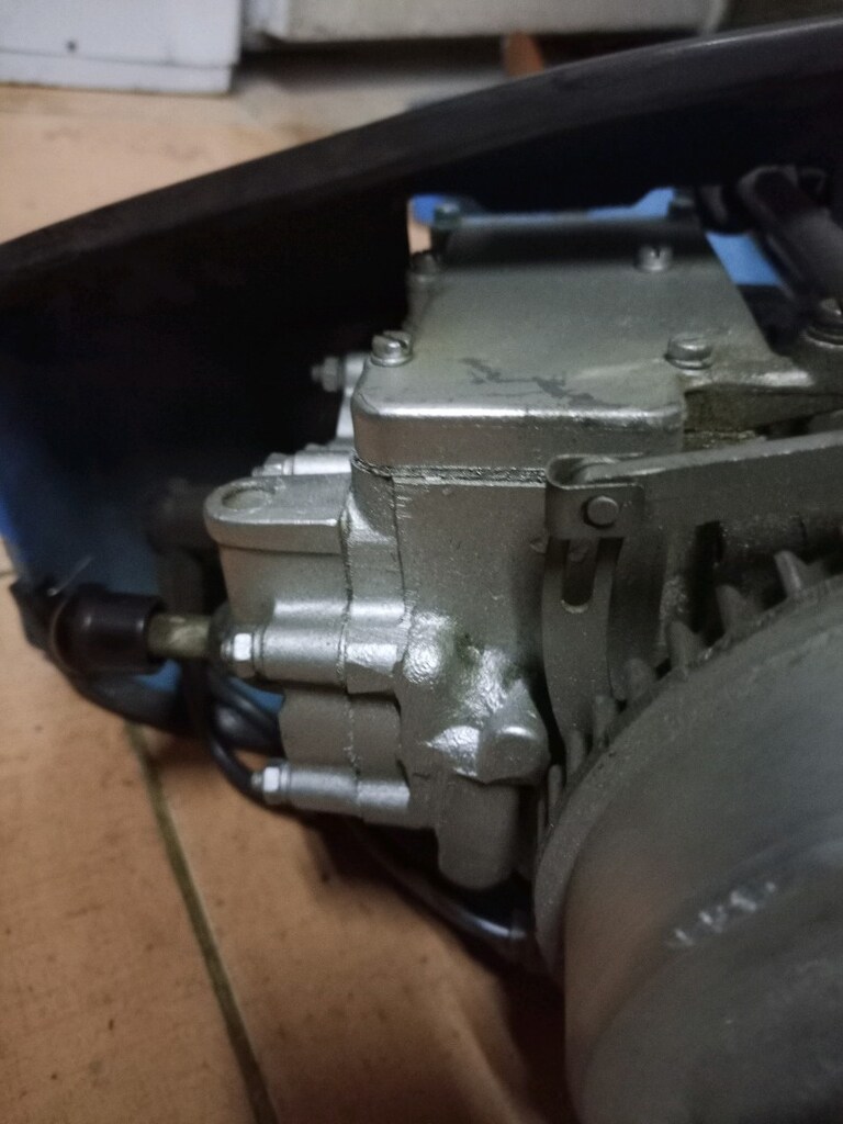 Tekne motoru dıştan takmalı 8 hp iyi durumda - 9