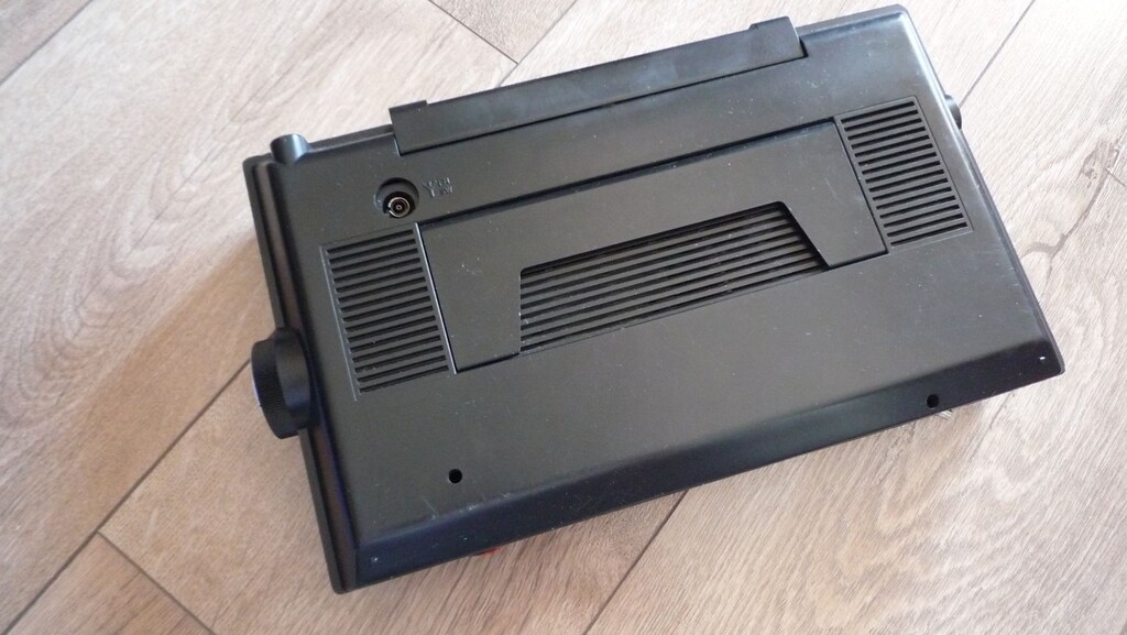 Grundig Satellit 300 Dijital Dünya Radyosu - 5