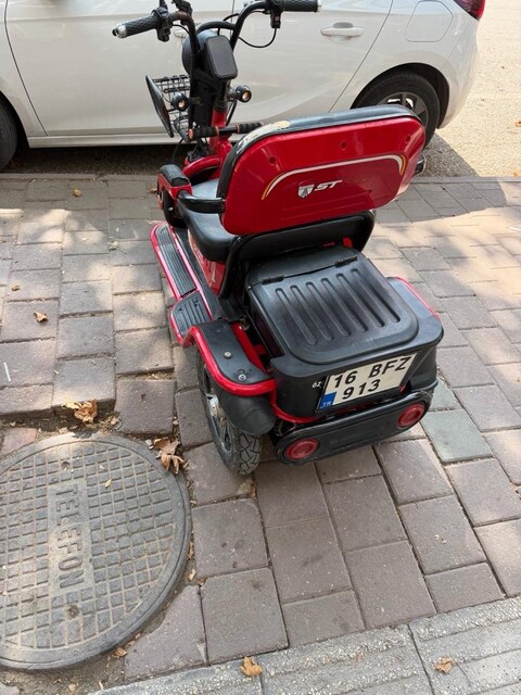 STMAX Satılık 3 TEKERLEKLİ MOPED