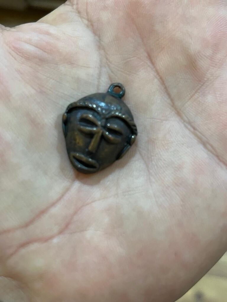 Afrika kültürüne özgü bronz maske kolye ucu - 8