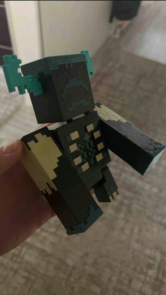 minecraft warden figür oyuncak - 2