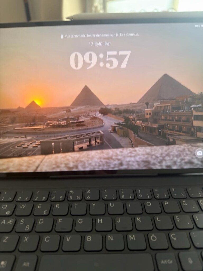 Honor Magic Pad 2 Klavyeli Kılıflı Tertemiz Tablet - 4