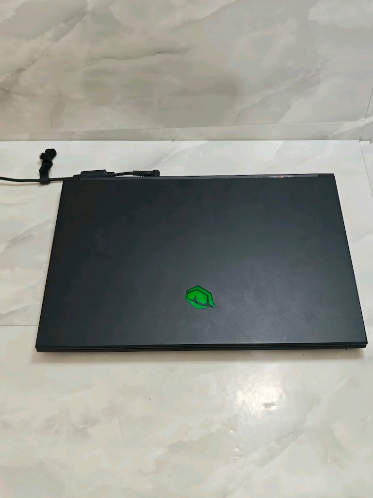 Monster T5 v19.2 i7 10750H RTX 2060 16GB Ram 256GB SSD 1TB Harddisk - 4