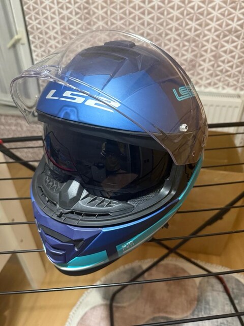 LS2 Storm Kask