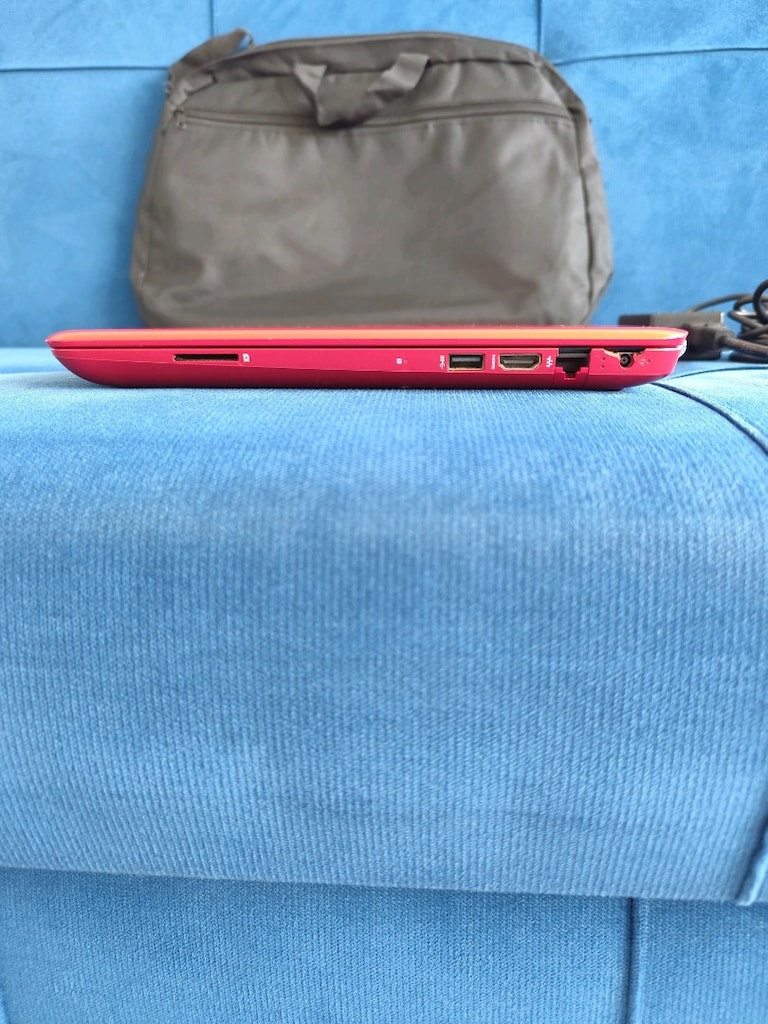 Orta Seviye Oyun Laptop - İ5 7.Nesil + 8 GB + 240 SSD + 2 GB Ekran K. - 9